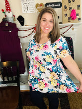 Load image into Gallery viewer, Torrid Floral Blouse
