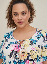 Load image into Gallery viewer, Torrid Floral Blouse
